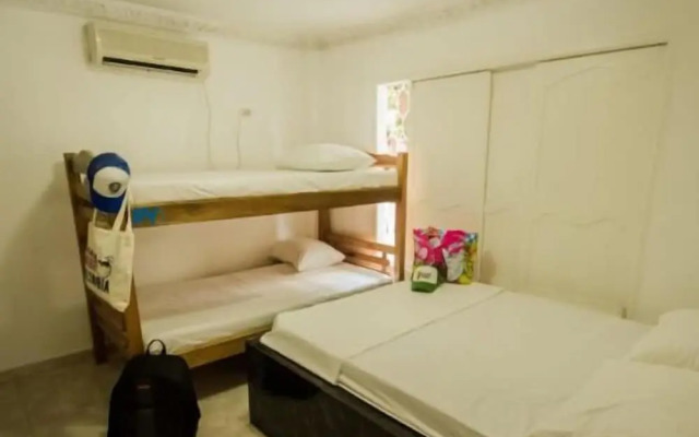La Perla Hostel