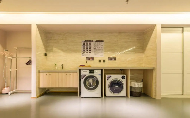 Rezen Dong Hotel (Changchun International Convention and Exhibition Center)