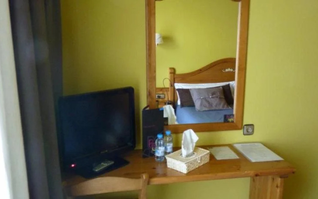 Petit Hotel