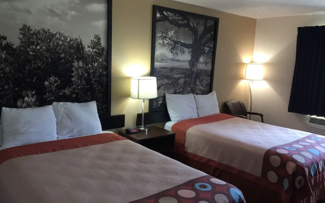 Super 8 College Station