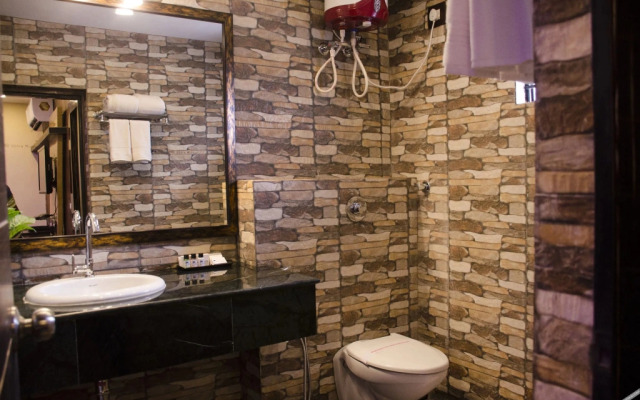 Dolphin Chocolate Inn