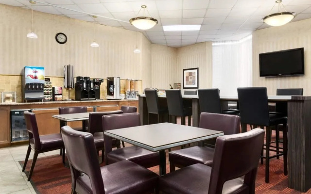 Travelodge Lloydminster