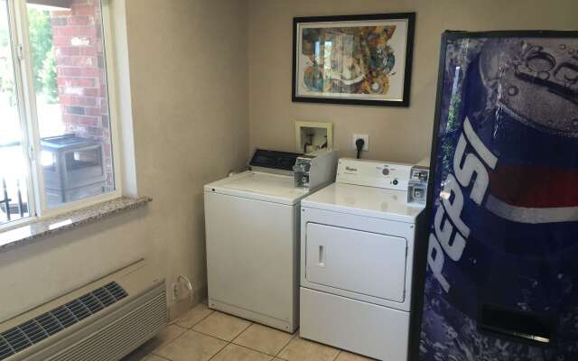 Best Western Plus Gateway Inn & Suites