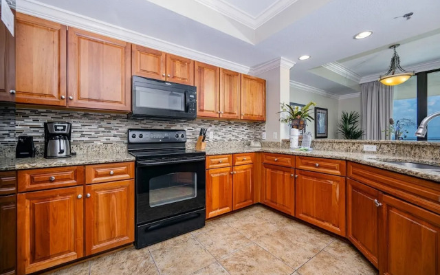 Phoenix Ix 907 2 Bedroom Condo