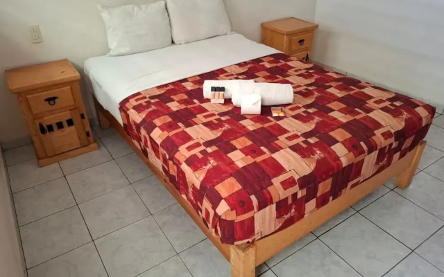 Cinco de Mayo Hotel