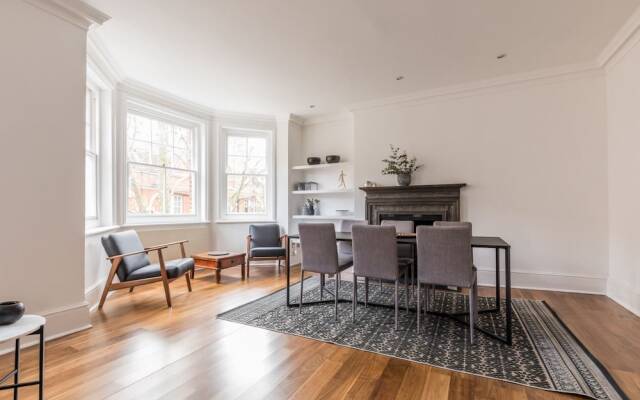 Eson2 - Charming 3 Bedroom Flat in Chelsea