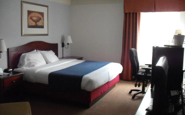 Holiday Inn Express Erwin I-181/i-26