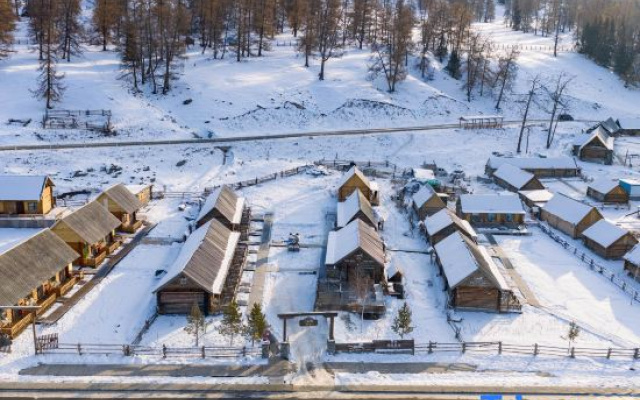 Kanas Dengni · Weiyang | Designer Boutique Stay (Kanas Old Village) – Outside – Altay
