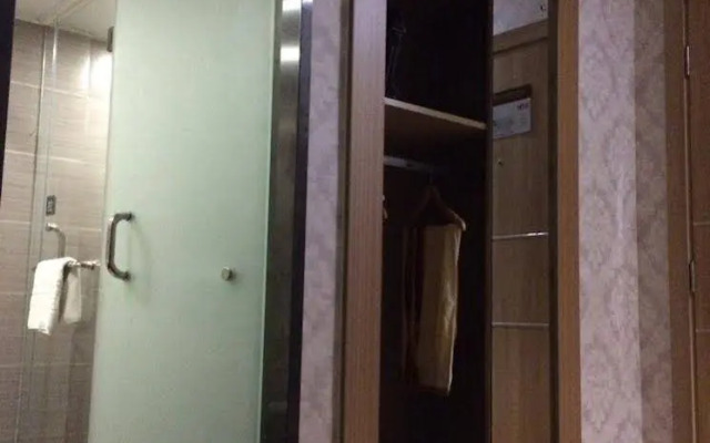 Yake Hotel