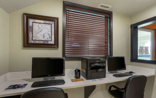 Holiday Inn Express Searcy