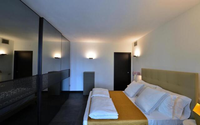 Extra Urbano - Lago di Garda - Adults Only
