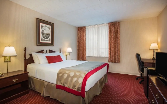 Ramada Ligonier