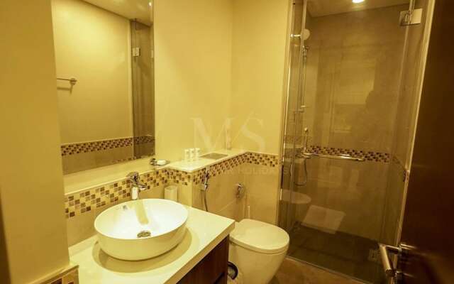 Mh - 1 Bhk Burj View - Vera2420