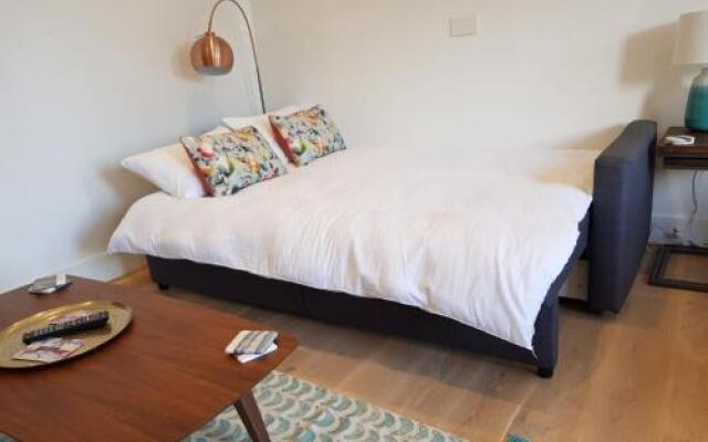 Stunning Ealing Apartment
