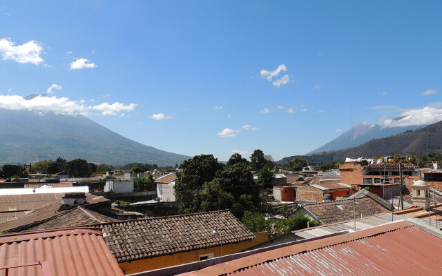 Uxlabil Antigua Hotel y Galería