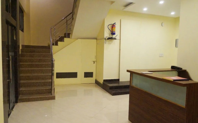 OYO 16708 Sada Shiv Guest House