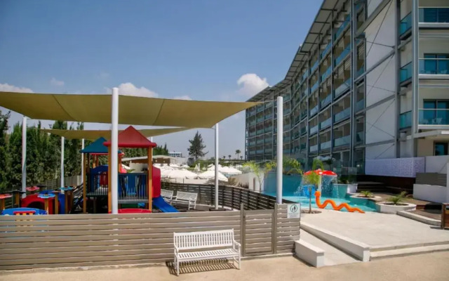 Asterias Beach Hotel
