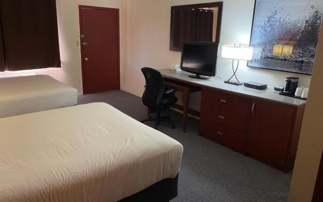 Lakeshore Inn Water Front