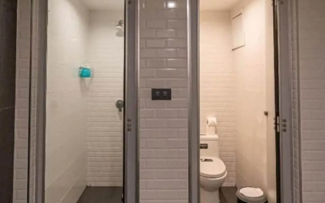 Patong Poshtel - Adults Only - Hostel