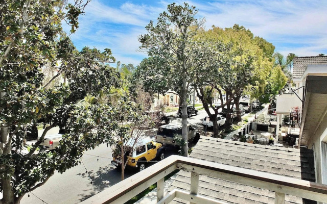 Park Avenue Beach Paradise Chic & Secluded 4 BDR