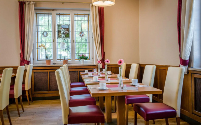 Hotel Laimer Hof Nymphenburg Palace Munich