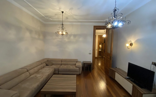 Aslan Residence