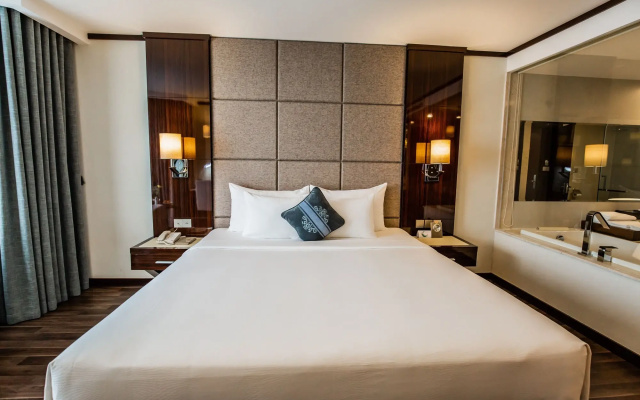 Central Luxury Ha Long Hotel