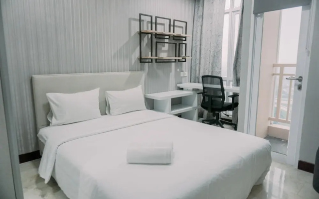 Homey And Comfy Stay Studio Apartment At B Residence