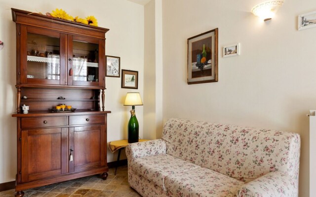 Alluring Holiday Home in Chianni With Swimming Pool