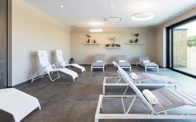 Hotel Mercure Luxembourg Kikuoka Golf & Spa