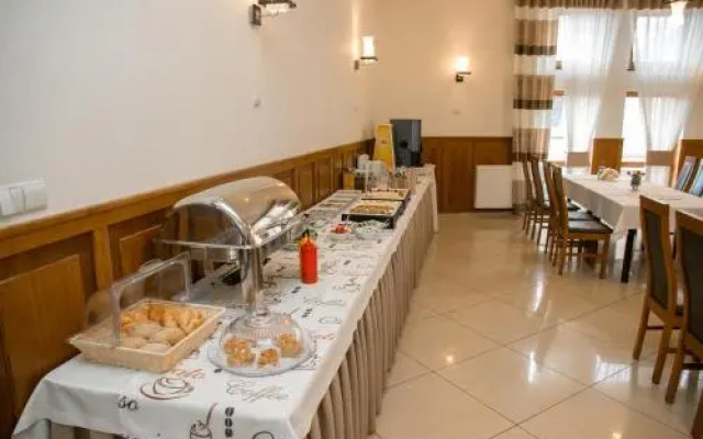 Hotel Oaza