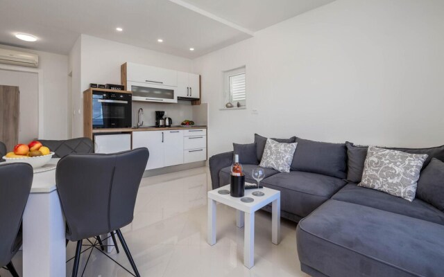 Awesome Apartment in Kampor With Wifi and 1 Bedrooms