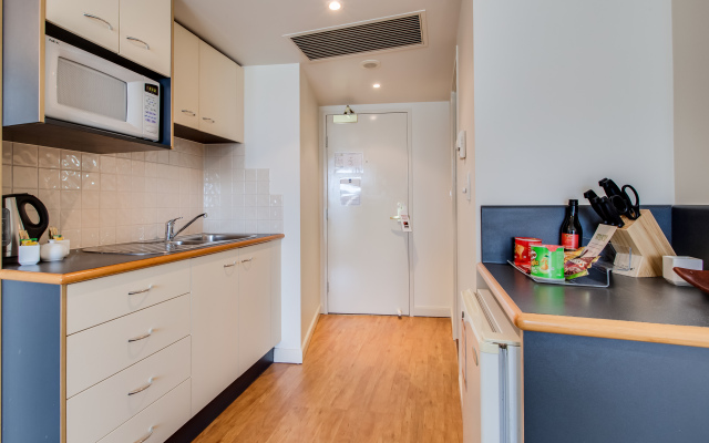 Cosmo Apartment Hotel