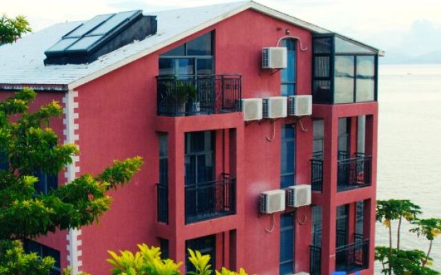 SeeSea｜ Vintage Garden Oceanfront Boutique Hotel