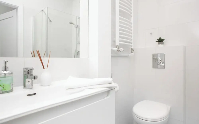 Family City Center Apartments by Renters
