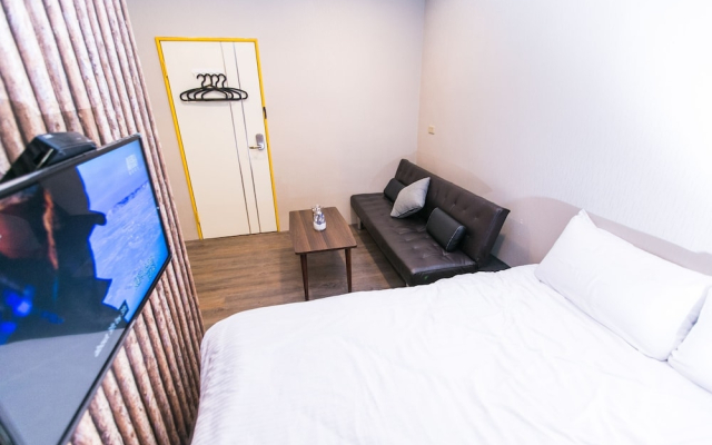 Taichung 213 Corner Homestay
