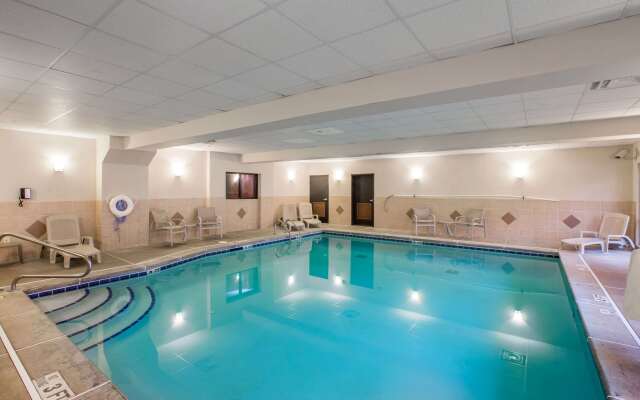 Comfort Suites Locust Grove Atlanta South