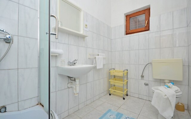 Apartments and Rooms Meri