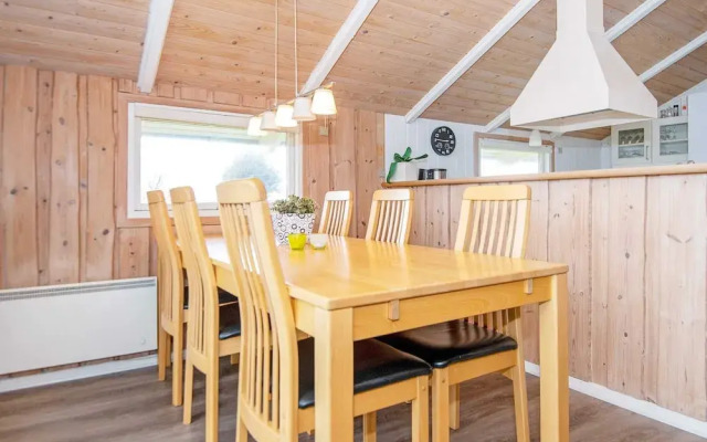 6 Person Holiday Home in Romo