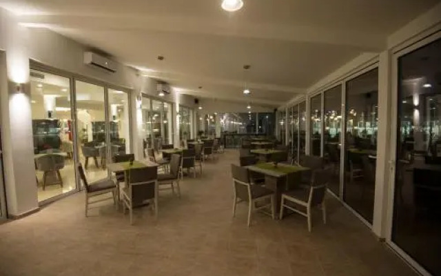 Hotel Village