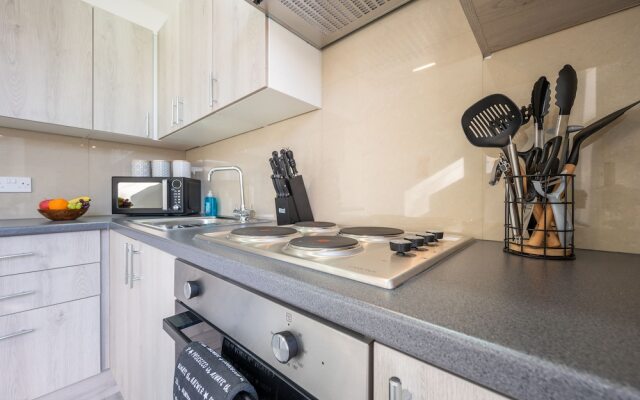 Church View 4 by Tŷ SA - Free parking