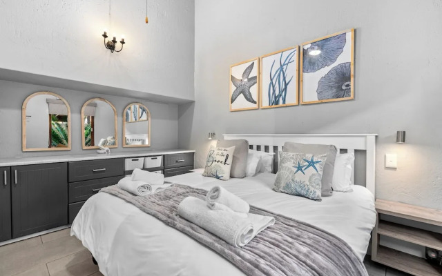 San Lameer Villa 1906