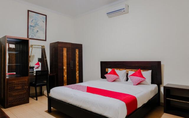 Hotel Mahkota Plengkung