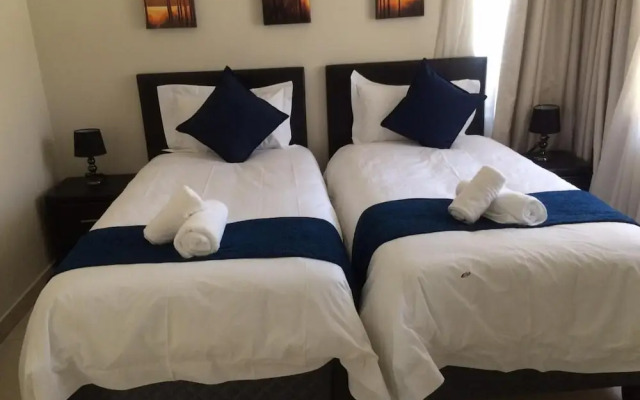 86 Edison Guest Lodge