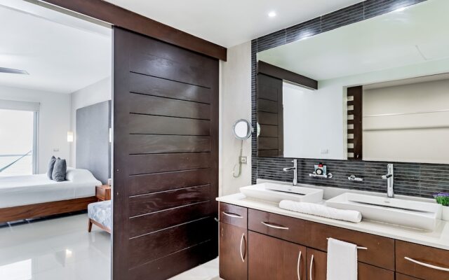 Casa Flamingo 2 Bedroom Condo by Redawning