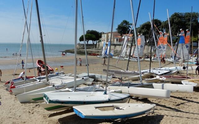 Hôtel Résidence les Flots