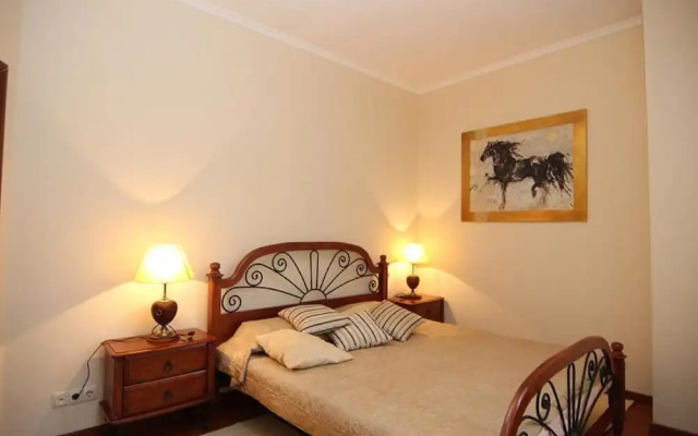 Lakshmi Apartment Red Square