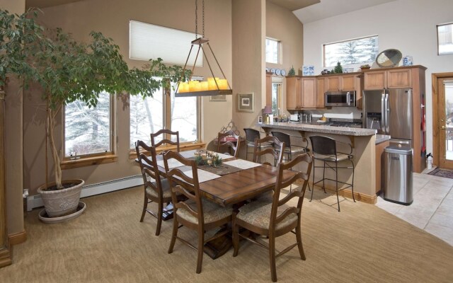 2239a Chamonix 3 Bedroom Home by Redawning