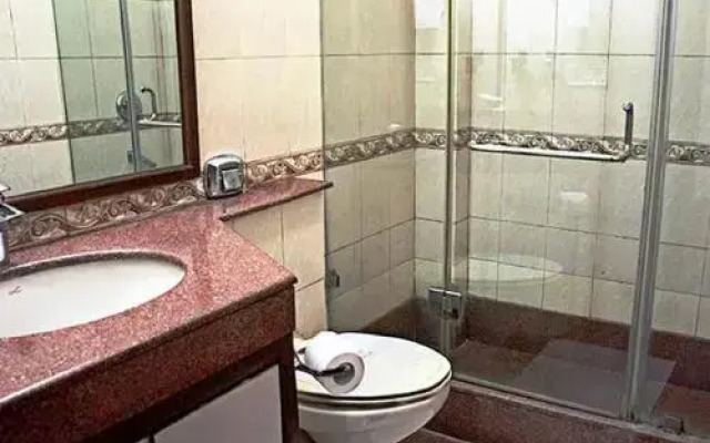 Urban Inn By Laurent & Benon - DLF Phase 2