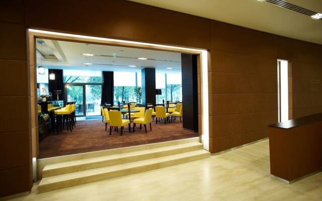Abacus Business & Wellness Hotel